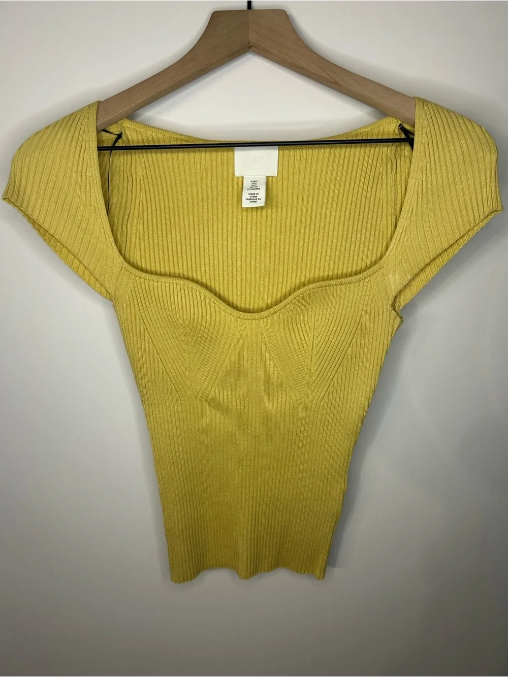 H&M Women’s Dusty Yellow Rib Knit Top, Size Small - Picture 4 of 11